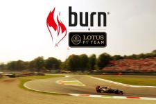 burn-energy-drink-lotus-f1-team-1s