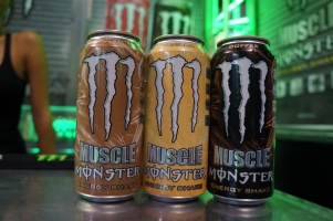 monster-muscle-nacs-strawberry-behinds